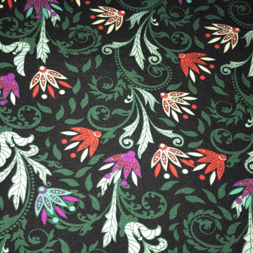 LulaRoe Randy tee - Picture 2 of 5